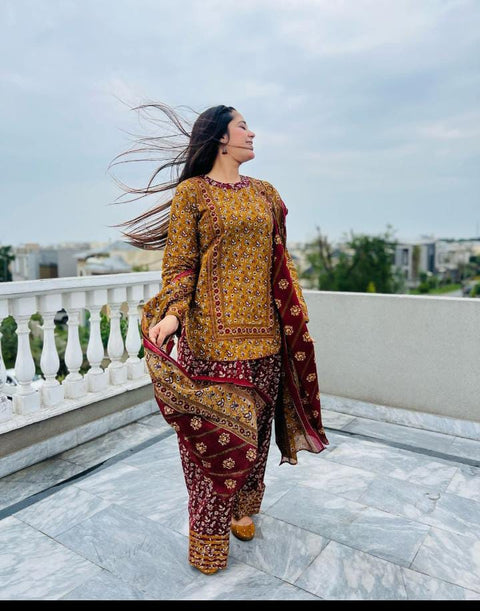 3 Piece Unstitched Printed Lawn Suit - Bin Saeed